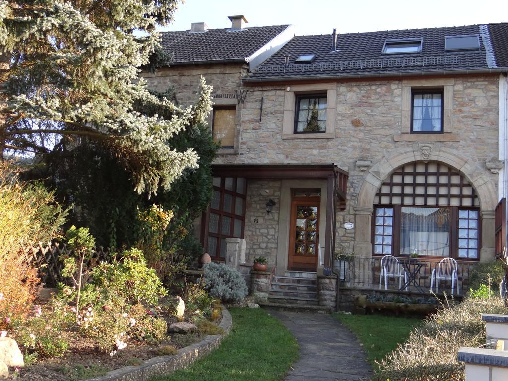 Gaestehaus Burg Molbach Kreuzau Bagian luar foto